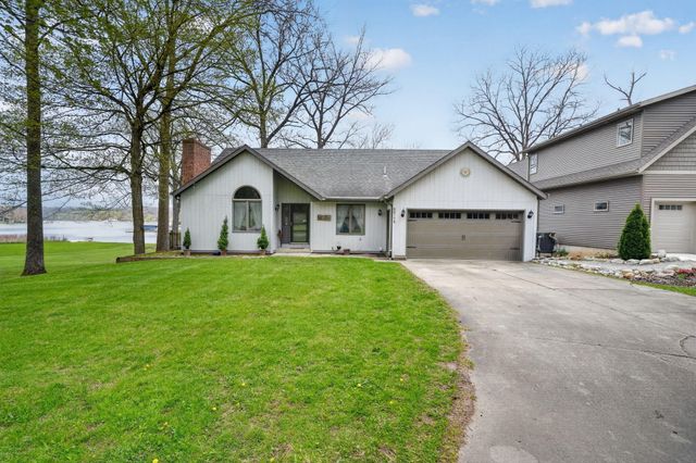 66175 South Drive, Cassopolis, MI 49031