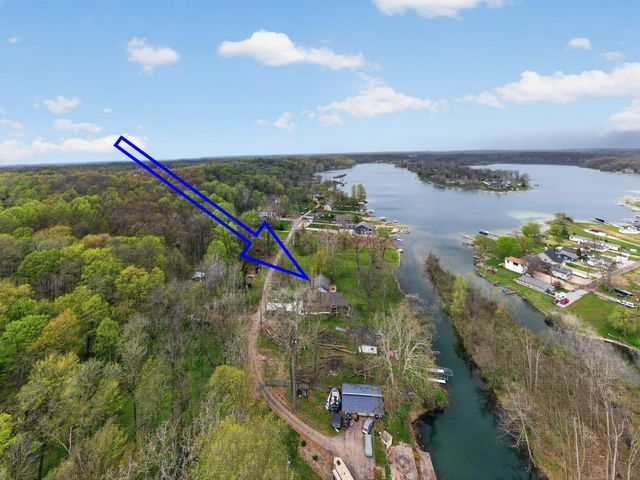 66175 South Drive, Cassopolis, MI 49031
