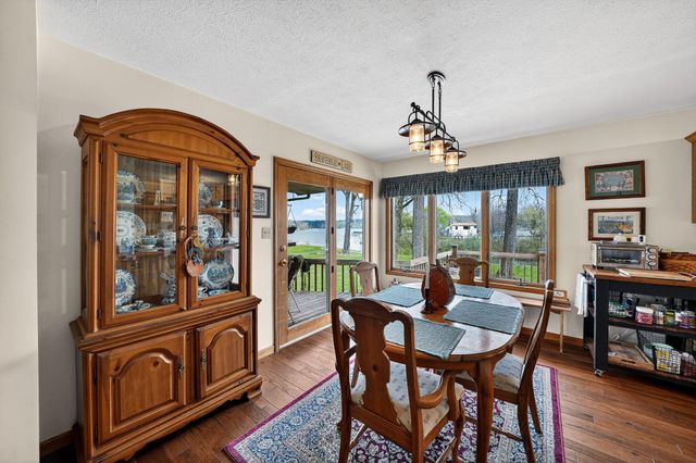 66175 South Drive, Cassopolis, MI 49031