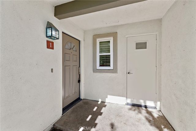 1 Brisa Del Lago, Rancho Santa Margarita, CA 92688