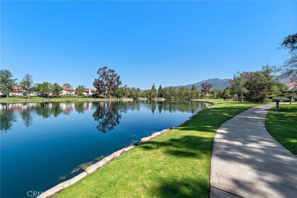 1 Brisa Del Lago, Rancho Santa Margarita, CA 92688