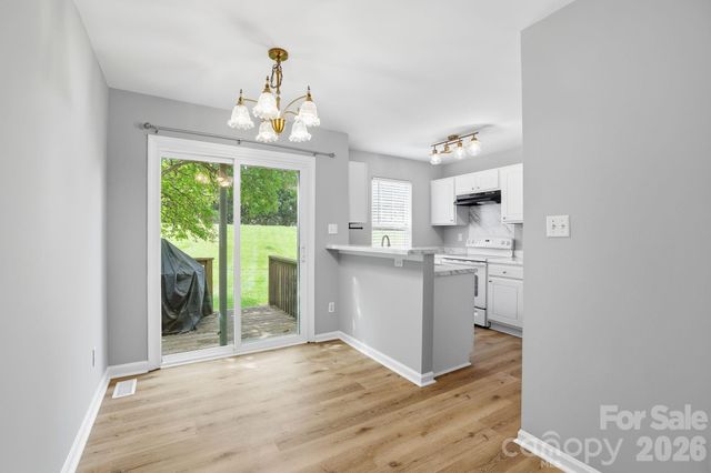 8237 Circle Tree Lane, Charlotte, NC 28277
