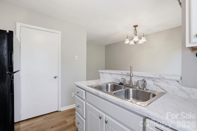 8237 Circle Tree Lane, Charlotte, NC 28277