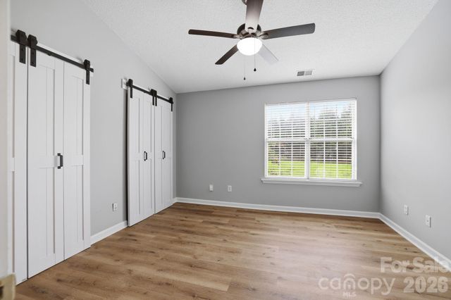 8237 Circle Tree Lane, Charlotte, NC 28277