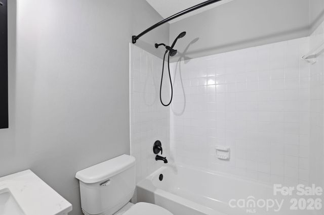 8237 Circle Tree Lane, Charlotte, NC 28277
