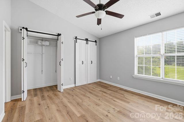 8237 Circle Tree Lane, Charlotte, NC 28277