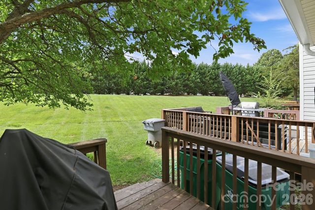 8237 Circle Tree Lane, Charlotte, NC 28277