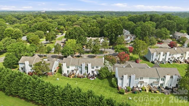 8237 Circle Tree Lane, Charlotte, NC 28277