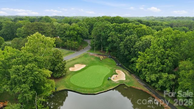 8237 Circle Tree Lane, Charlotte, NC 28277