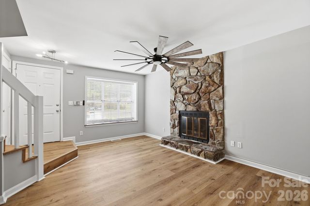 8237 Circle Tree Lane, Charlotte, NC 28277