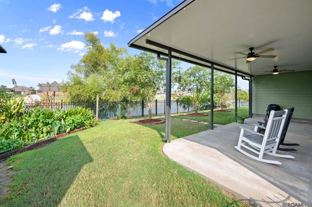 16475 Pascal Dr, Prairieville, LA 70769