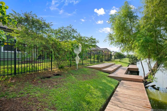 16475 Pascal Dr, Prairieville, LA 70769