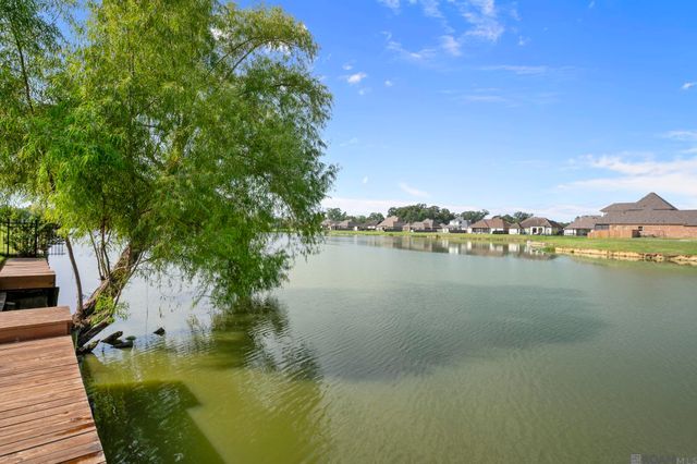 16475 Pascal Dr, Prairieville, LA 70769