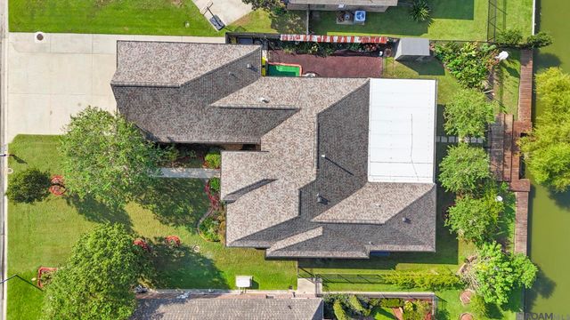 16475 Pascal Dr, Prairieville, LA 70769