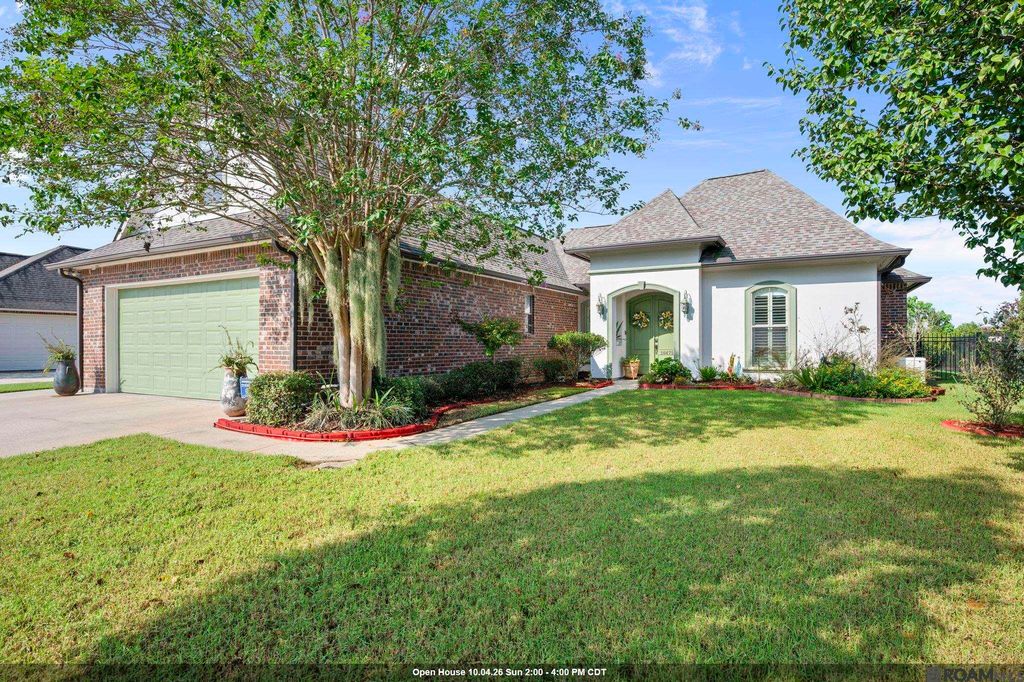16475 Pascal Dr, Prairieville, LA 70769