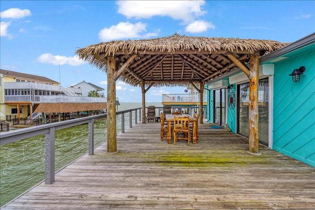 1222 Oahu Drive, Galveston, TX 77554