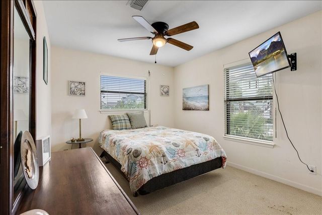 1222 Oahu Drive, Galveston, TX 77554