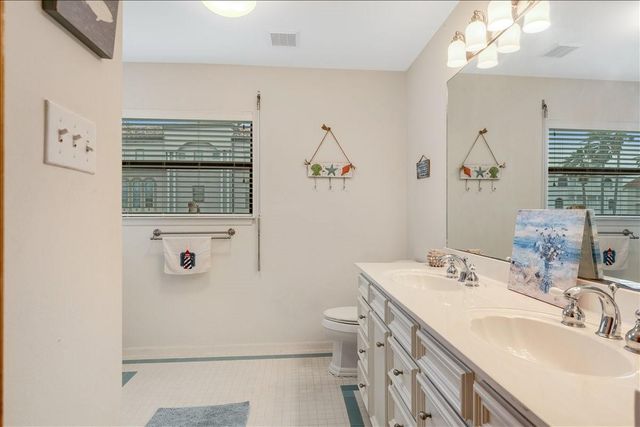 1222 Oahu Drive, Galveston, TX 77554