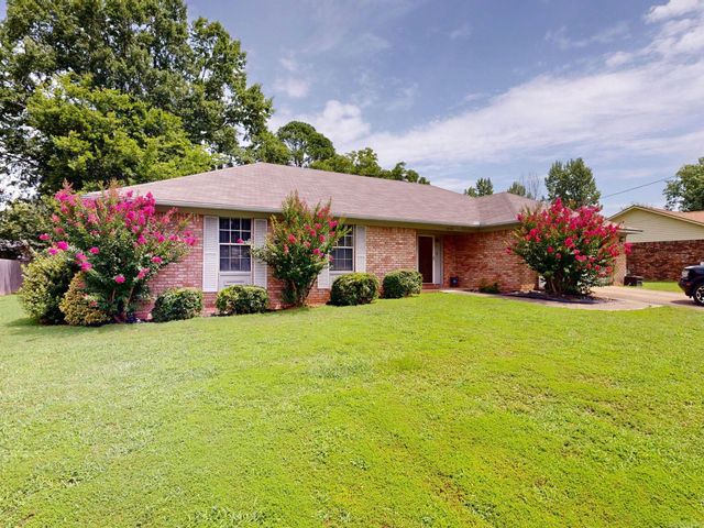 1016 Woodlawn, Hot Springs, AR 71913