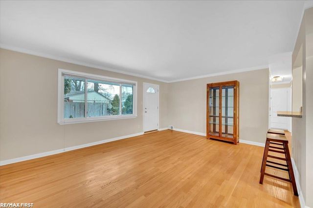 30248 Rosebriar Street, Saint Clair Shores, MI 48082