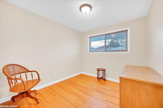 30248 Rosebriar Street, Saint Clair Shores, MI 48082