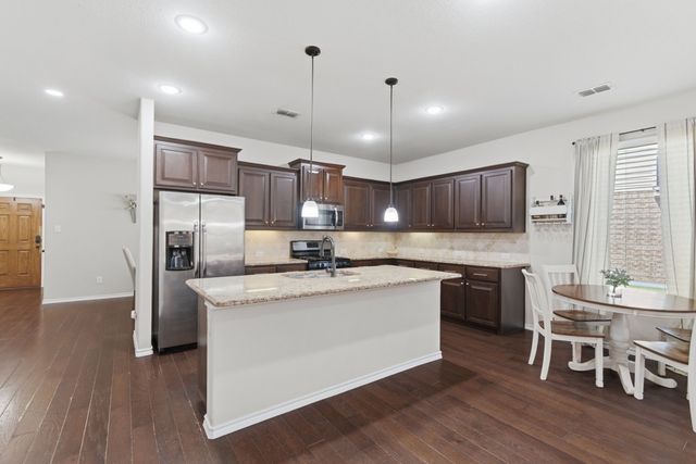 1773 Rio Penasco Road, Fort Worth, TX 76052