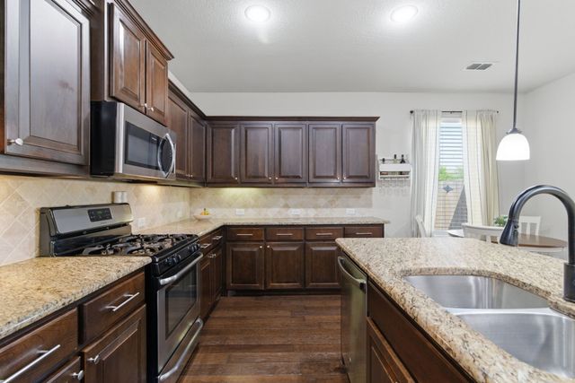 1773 Rio Penasco Road, Fort Worth, TX 76052