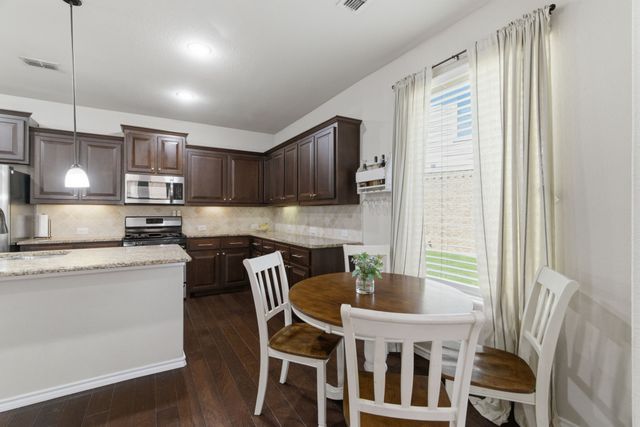 1773 Rio Penasco Road, Fort Worth, TX 76052