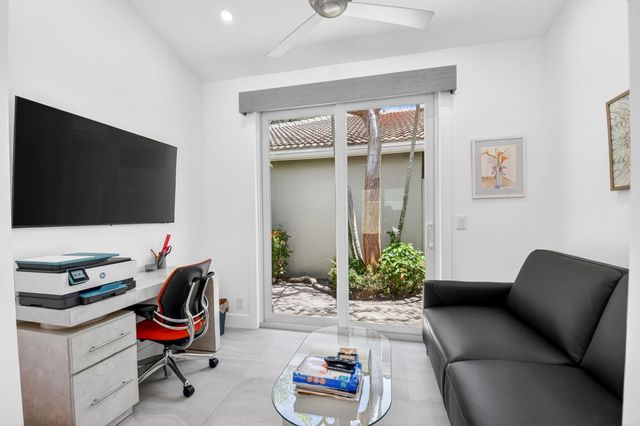 5063 Ventura Drive, Delray Beach, FL 33484