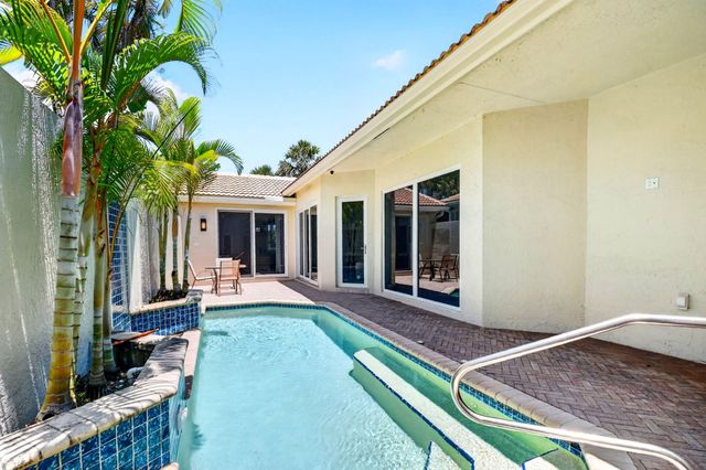 5063 Ventura Drive, Delray Beach, FL 33484