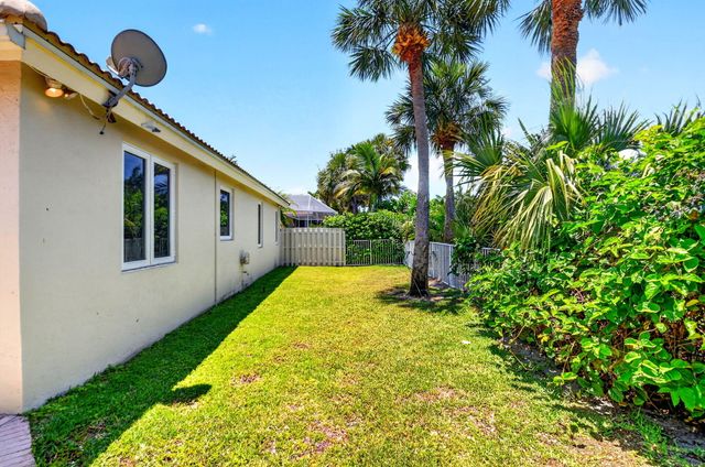 5063 Ventura Drive, Delray Beach, FL 33484