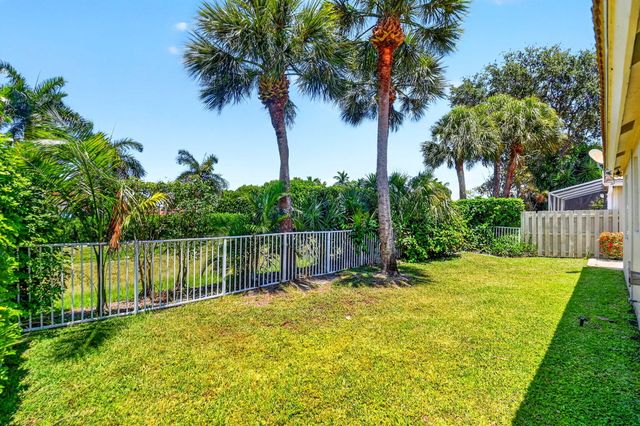 5063 Ventura Drive, Delray Beach, FL 33484
