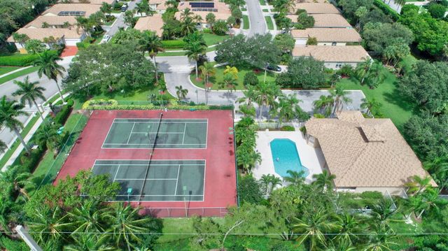 5063 Ventura Drive, Delray Beach, FL 33484