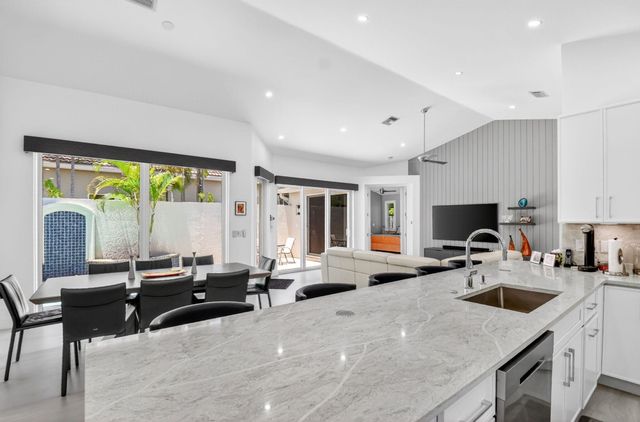 5063 Ventura Drive, Delray Beach, FL 33484