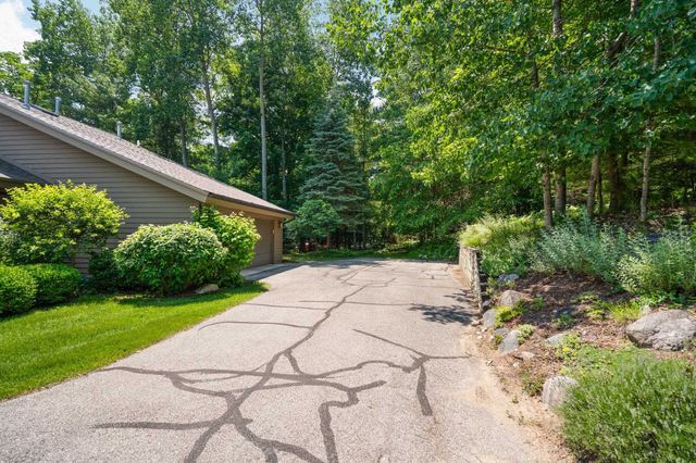 6179 Red Fox Run, Traverse City, MI 49686