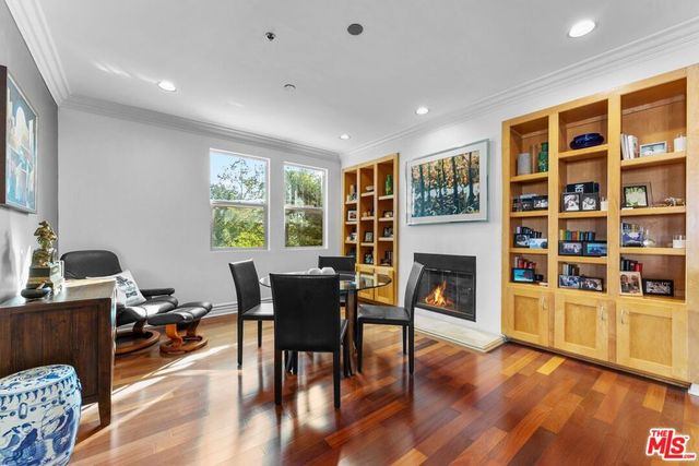 850 N Croft Avenue 302, Los Angeles, CA 90069