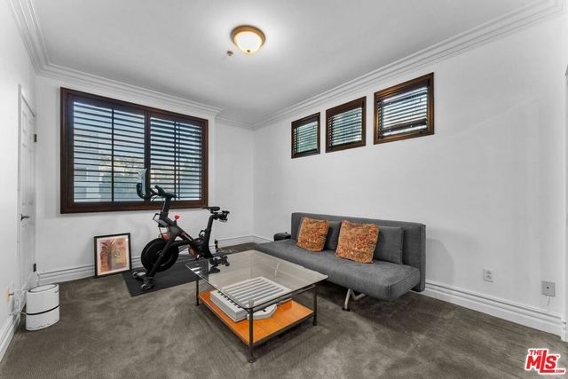 850 N Croft Avenue 302, Los Angeles, CA 90069