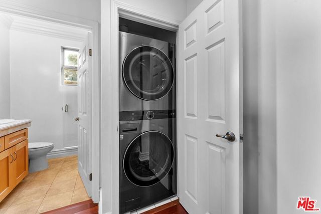 850 N Croft Avenue 302, Los Angeles, CA 90069