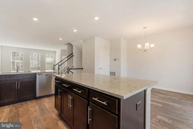 7054 DELEGATE PL, Frederick, MD 21703