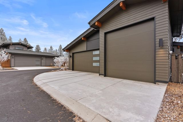 3114 NW Mayer Place, Bend, OR 97703