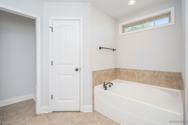 137 Serene Lane, Wetumpka, AL 36093