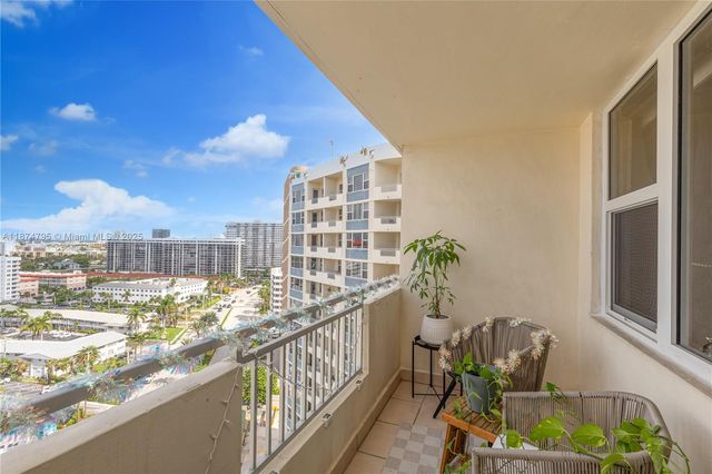 3180 S Ocean Dr 1517, Hallandale Beach, FL 33009