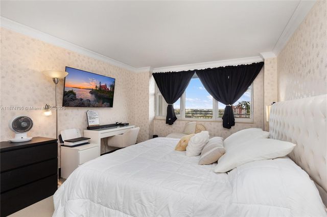 3180 S Ocean Dr 1517, Hallandale Beach, FL 33009