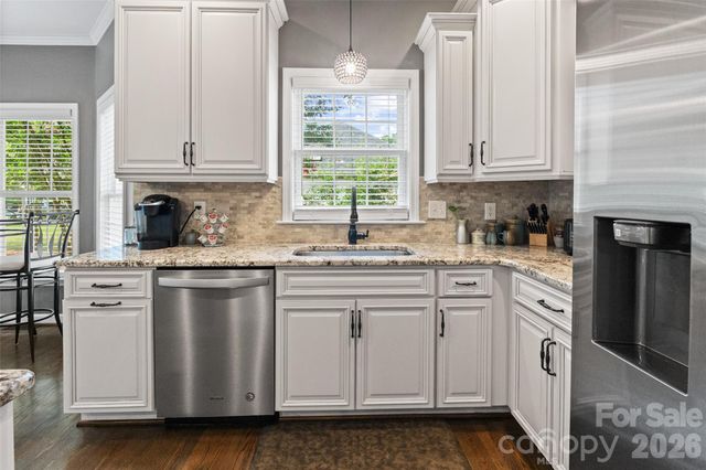 2018 Olde Oxford Court, Rock Hill, SC 29732