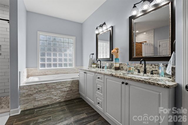 2018 Olde Oxford Court, Rock Hill, SC 29732