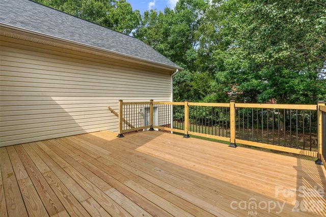 2018 Olde Oxford Court, Rock Hill, SC 29732