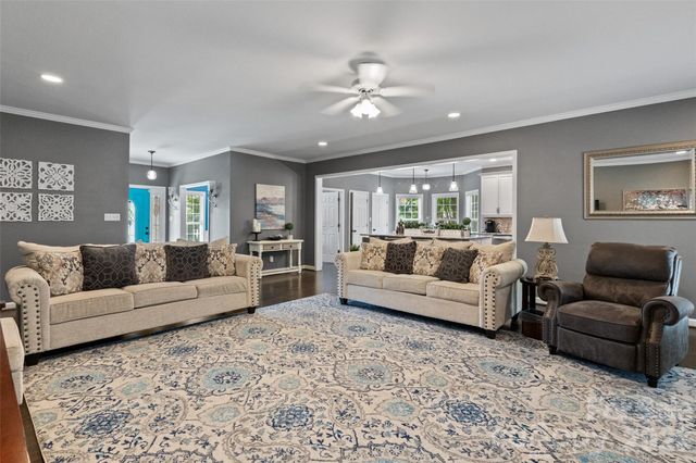 2018 Olde Oxford Court, Rock Hill, SC 29732