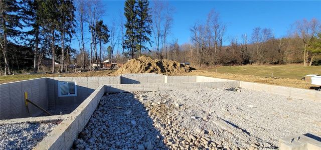 7800 Harley Hills Drive, North Royalton, OH 44133
