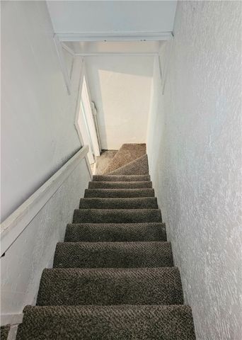 1 Side Hill Street, Hopkinton, RI 02832