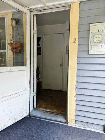 1 Side Hill Street, Hopkinton, RI 02832